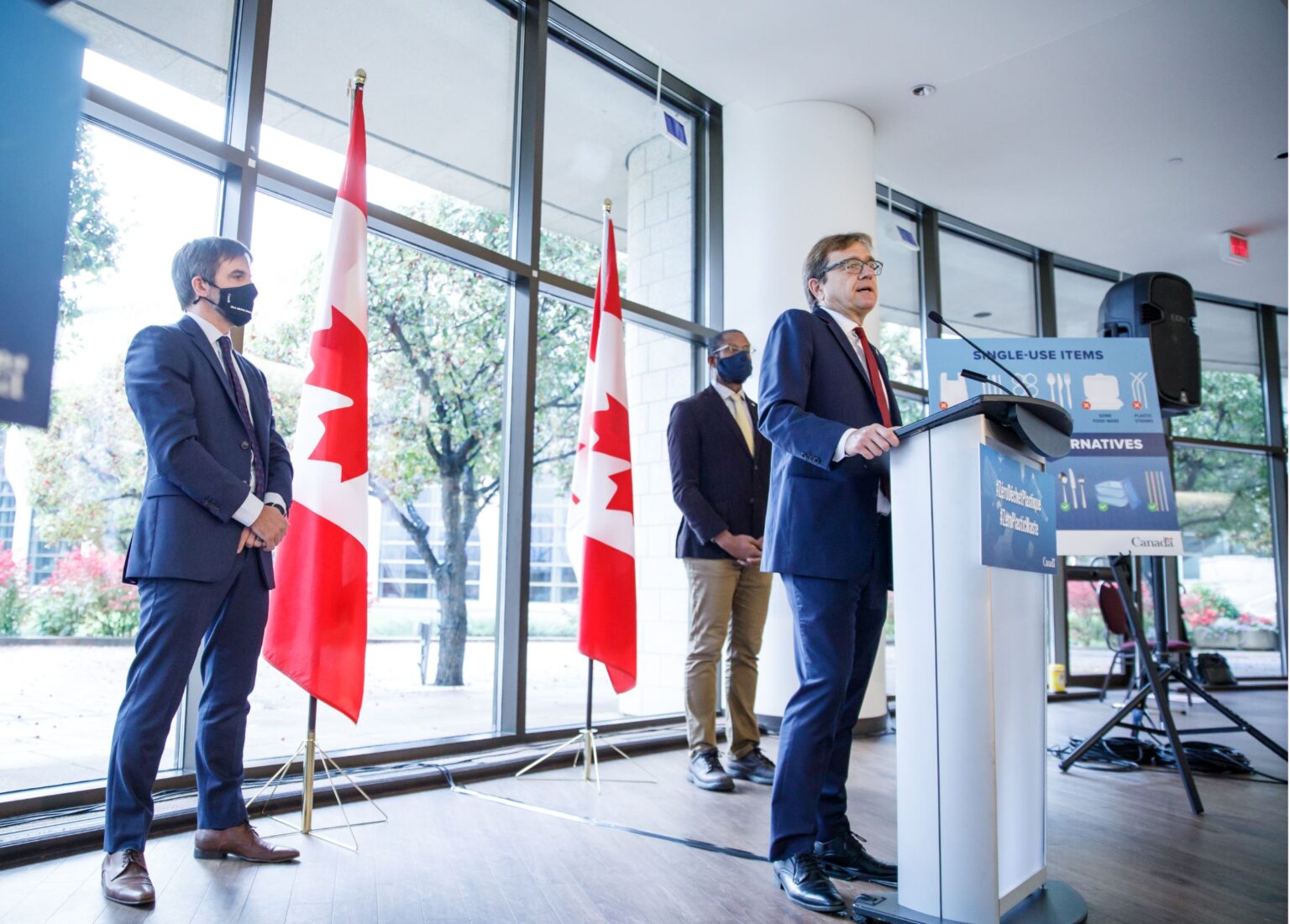 Canada bans some singleuse plastics Teaching Kids News